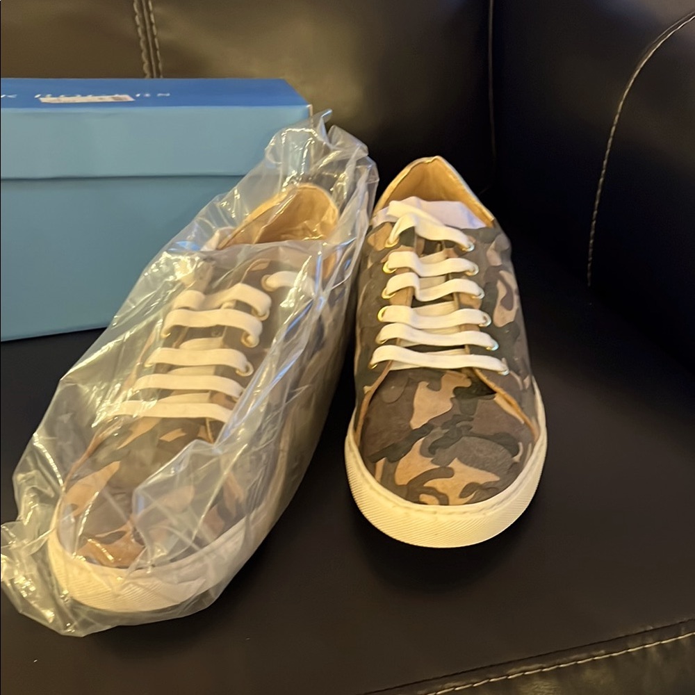 Camouflage Sneakers with White Laces
